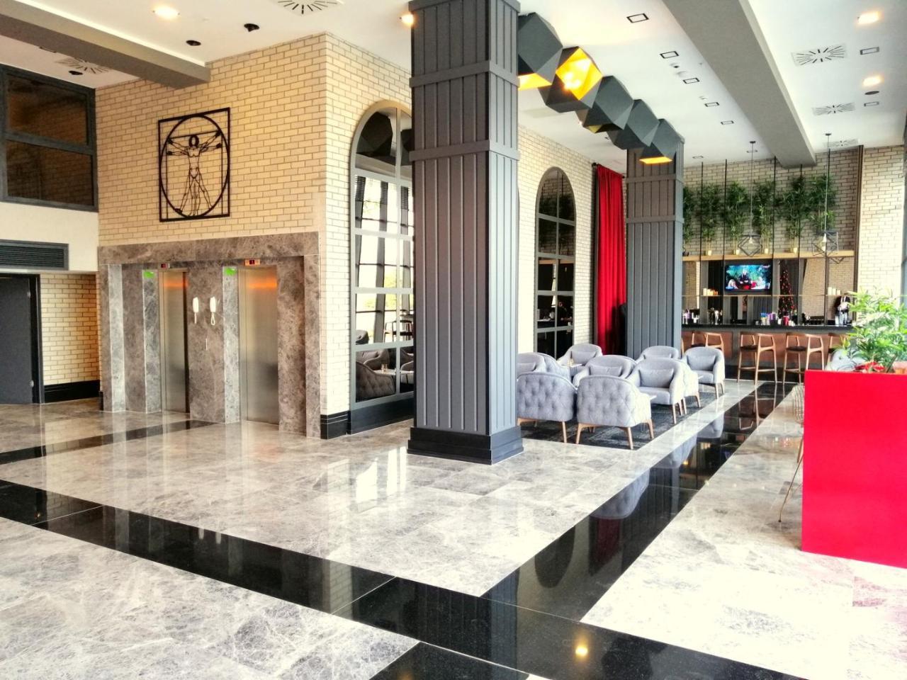 Hotel Ramada By Wyndham Tire Exterior foto